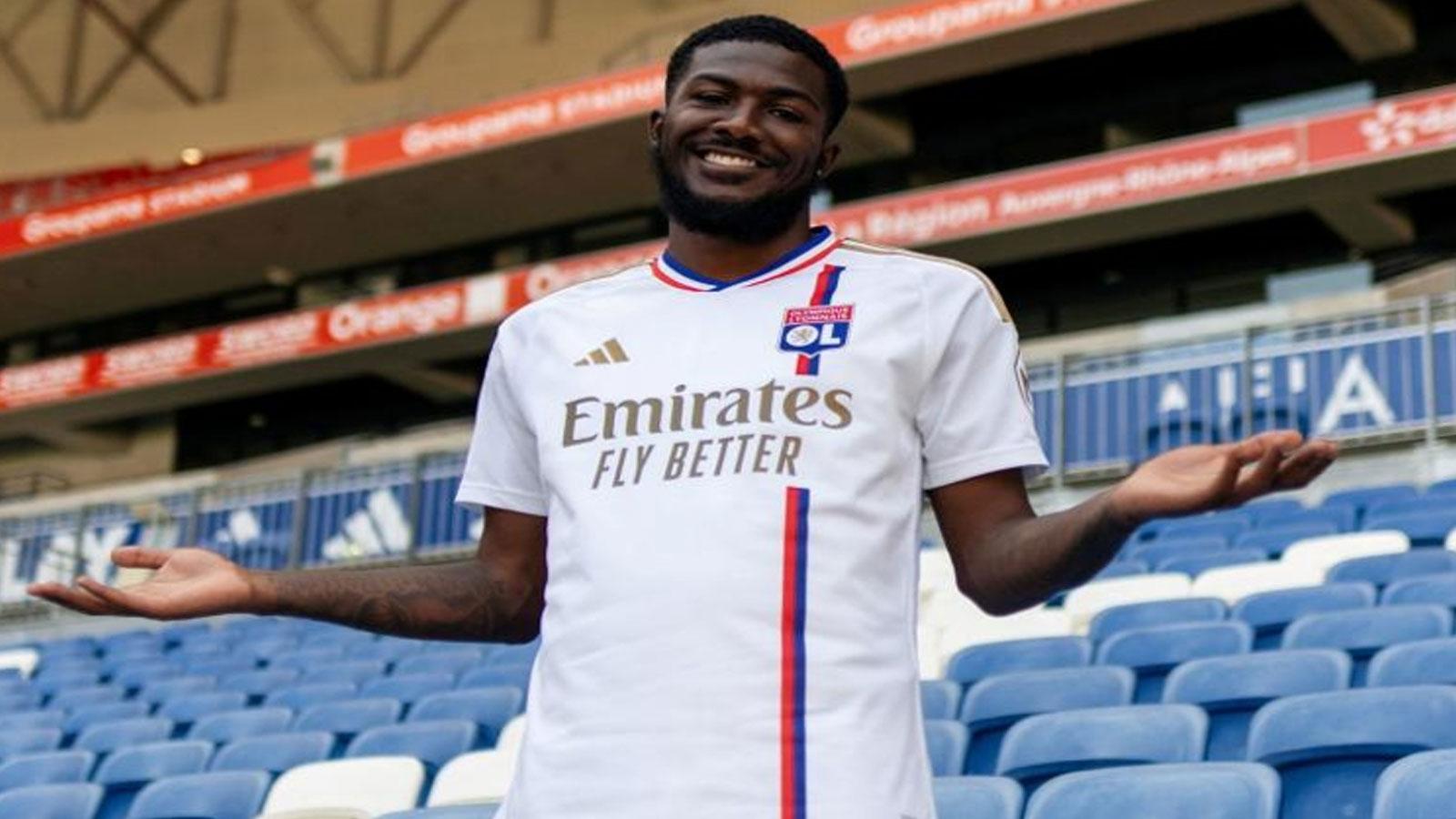 Galatasaray'ın transfer hedefi: Lyonlu Ainsley Maitland-Niles!