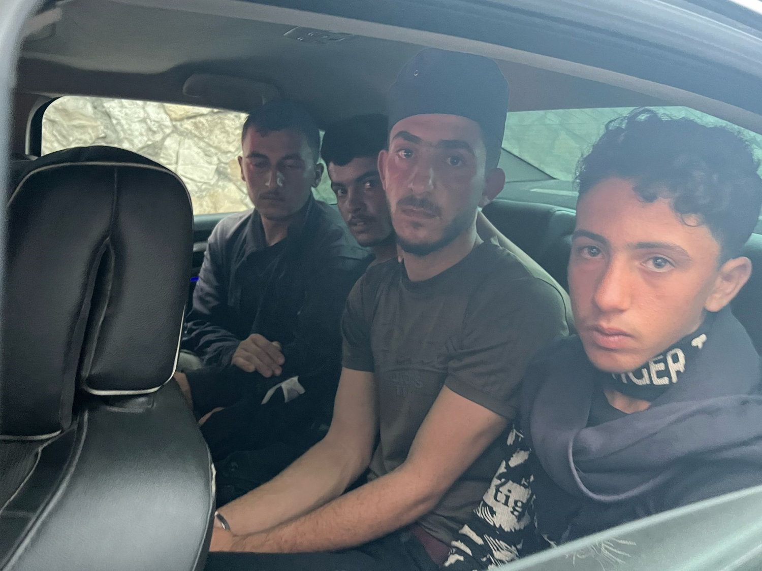 Hatay'da Suriye uyruklu 10 göçmen yakalandı, 3 kaçakçı tutuklandı