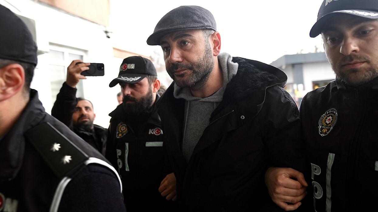 İşten ayrılan müdüre CHP kıyağı! Eski Beşiktaş Belediye Başkanı koruma müdürü 3,5 yıl maaş aldı