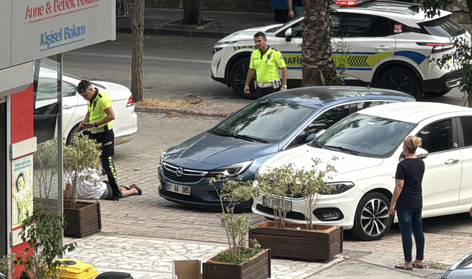 Adana'da kovalamaca! Polisten kaçan motosikletli kıskıvrak yakalandı