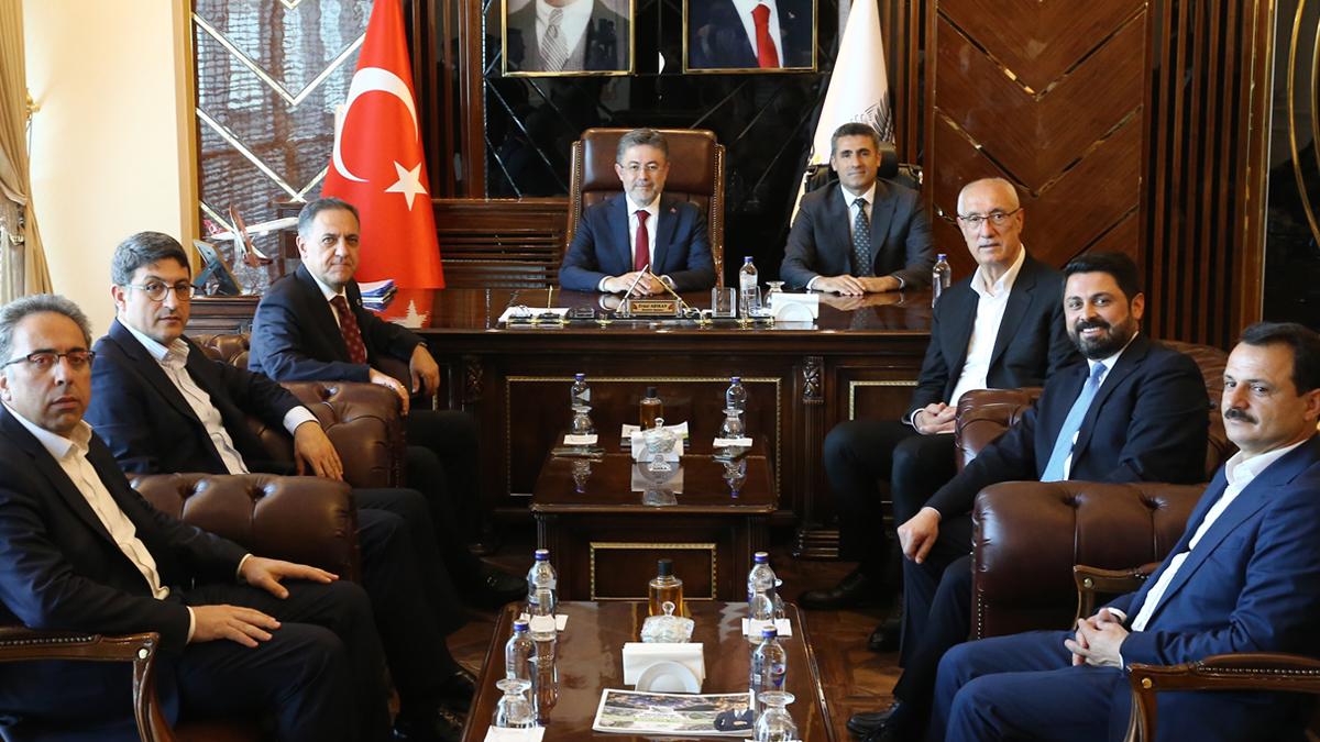 Bakan Yumaklı: 81 ilimizin su ihtiyacını çözmek üzere 2040, 2050 ve 2071'i baz alarak çalışmalar yürütüyoruz