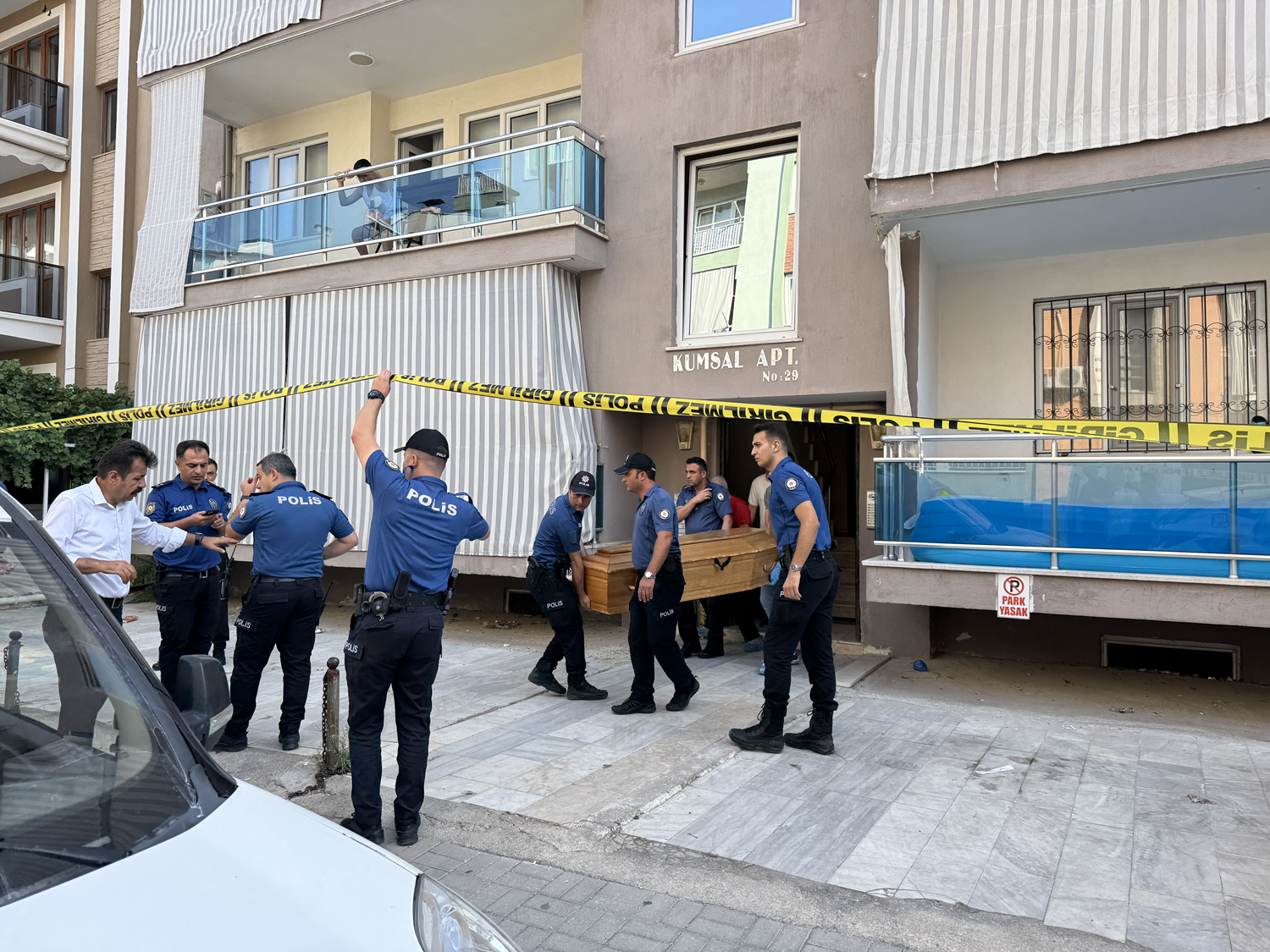 Denizli'de dehşet! Eşi ve iki çocuğunu öldürdükten sonra intihar etti