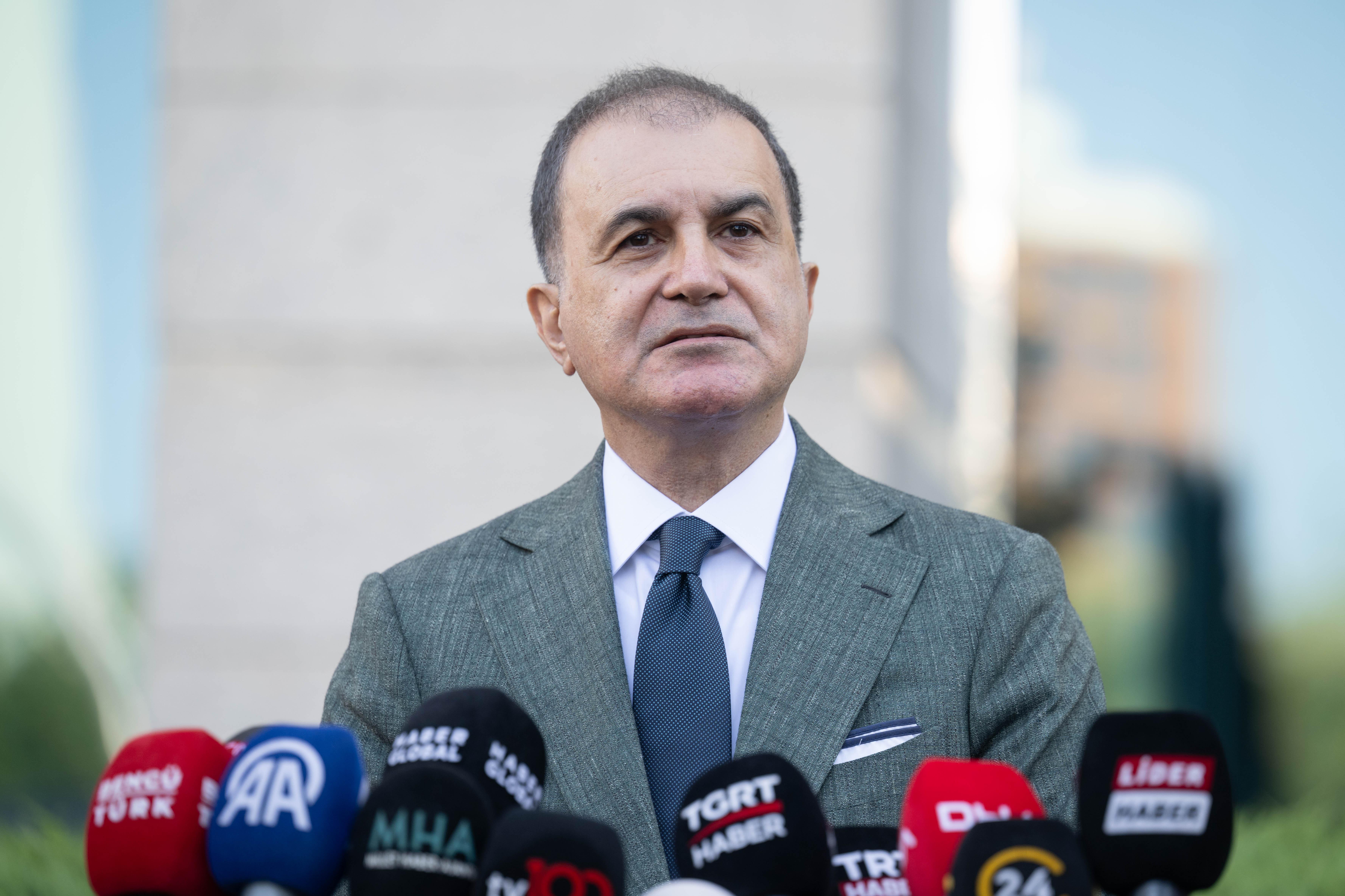 AK Parti'den Özgür Özel'e sert tepki: Söylemlerinin dayanağı yok