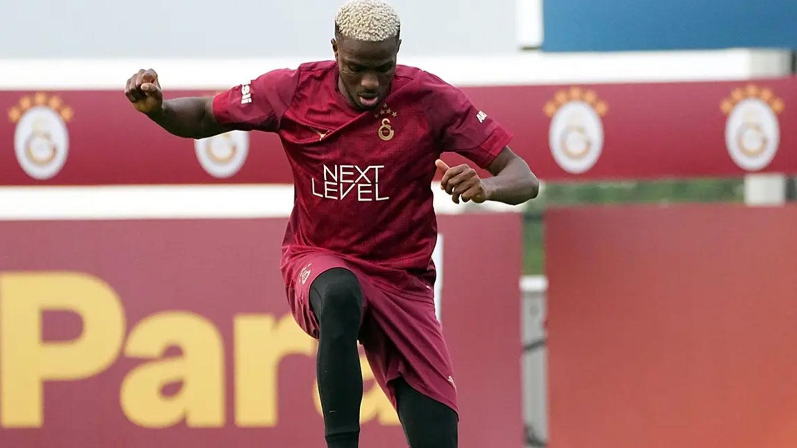Victor Osimhen, ilk antrenmanına çıktı