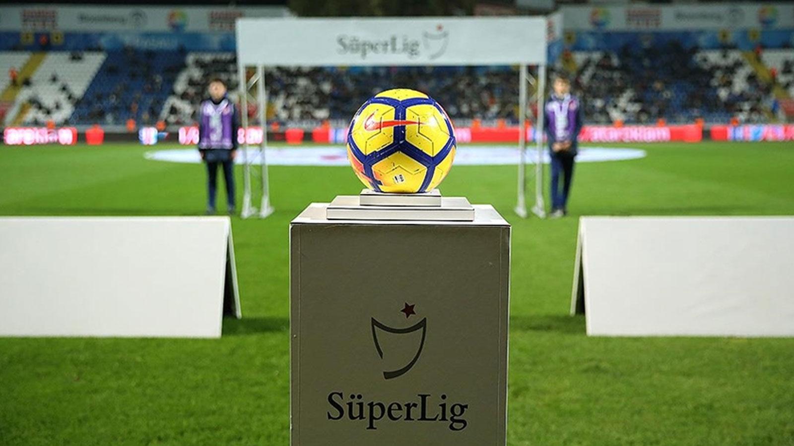 Süper Lig'de 68. sezon heyecanı: İlginç olaylar artarak devam ediyor!