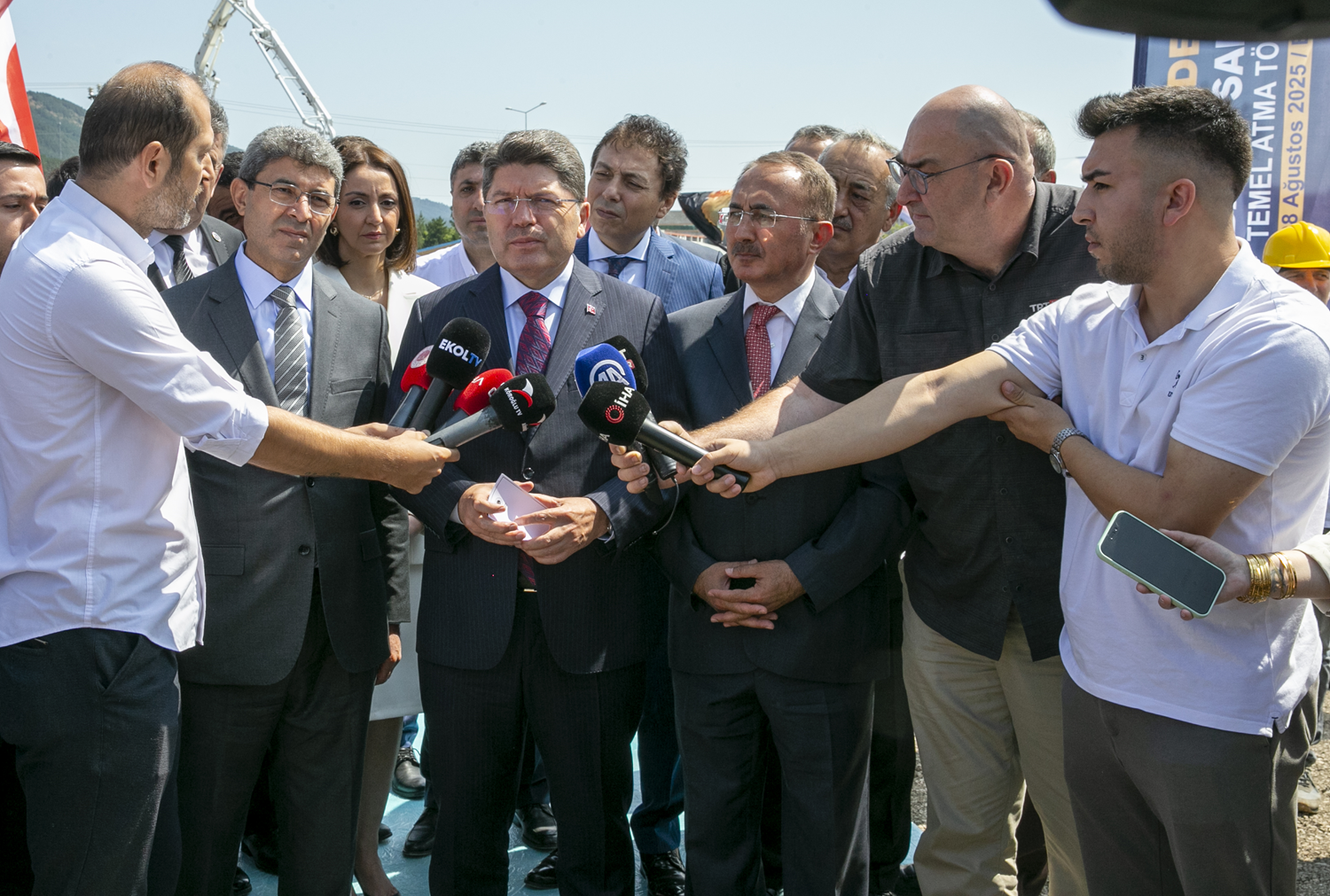 Adalet Bakanı Tunç: Özel'in İBB Borsası iddialarına ilişkin ifadeleri yargıyı töhmet altına alıyor!