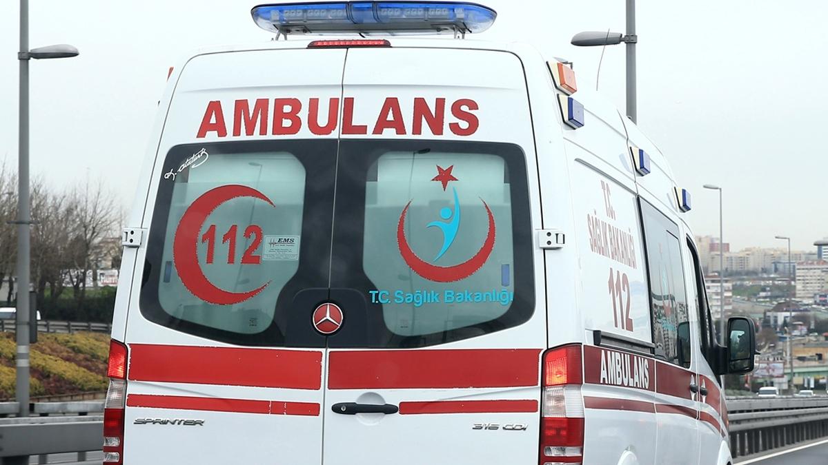 Beyoğlu'nda 4 araçlı kaza: Çok sayıda yaralı var