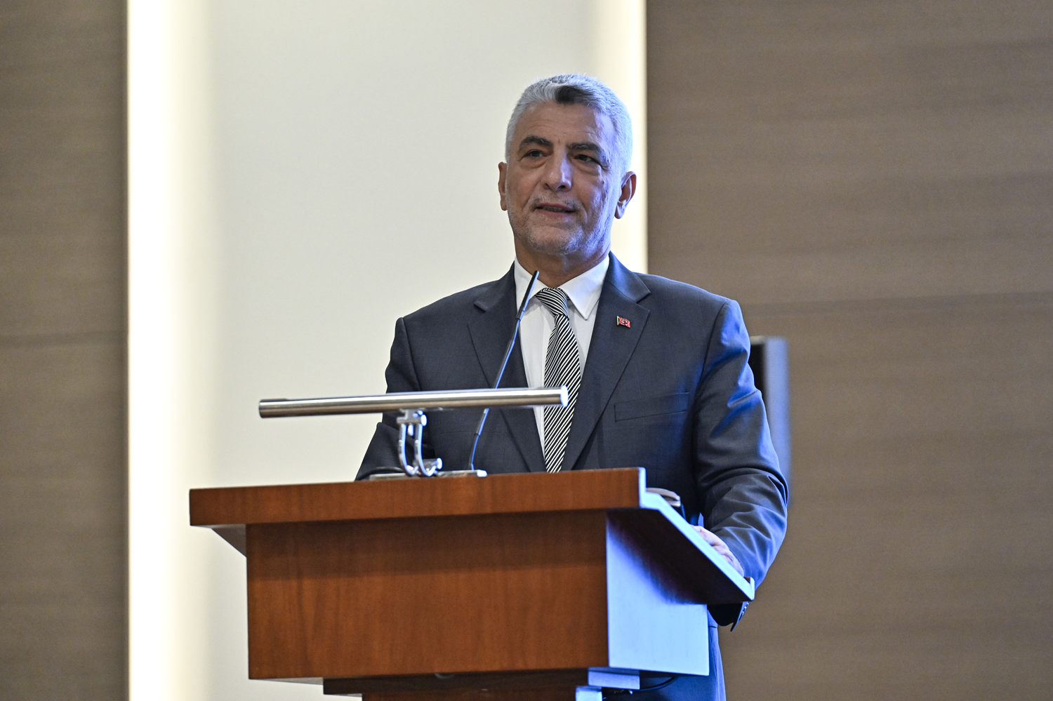 Bakan Bolat: Türkiye - Senegal arasında ticaret hacmi hedefi 1 milyar dolar