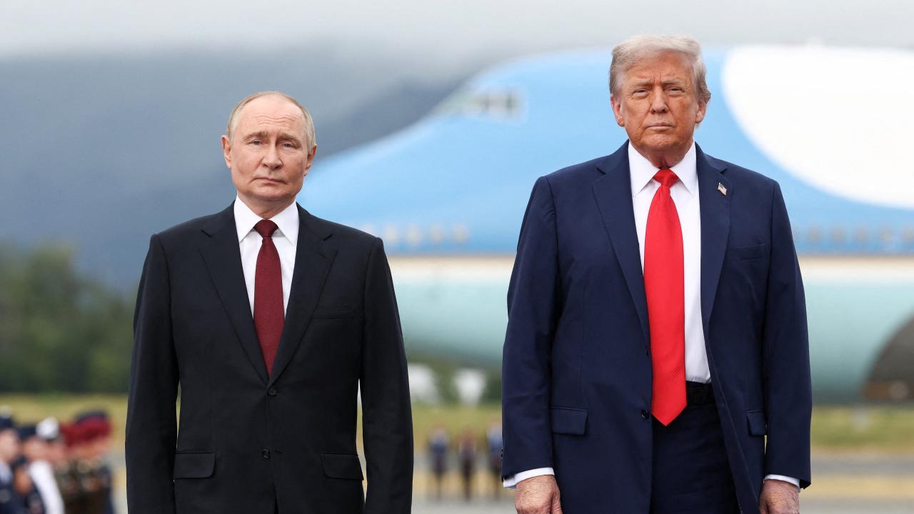 Trump, Putin'le buluştu dünyaya seslendi: "Büyük gelişmeler var"