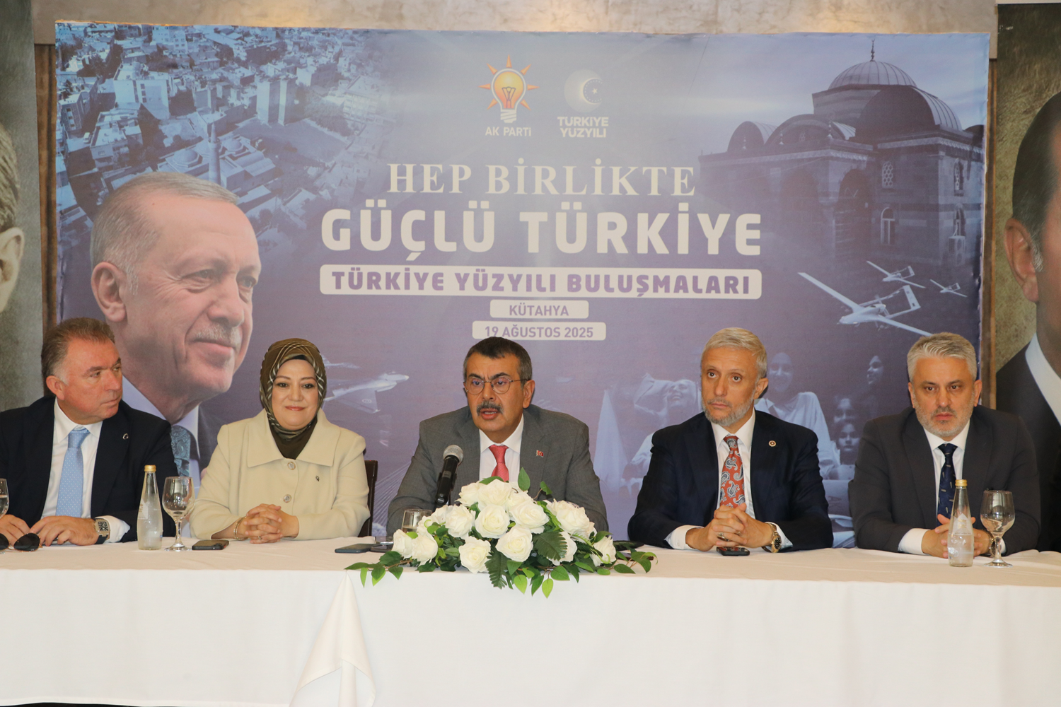 Milli Eğitim Bakanı Yusuf Tekin: Terörsüz Türkiye süreci umut veriyor!