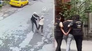 İstanbul Beyoğlu'nda sokak ortasında gasp! Hırsızlık anı kamerada