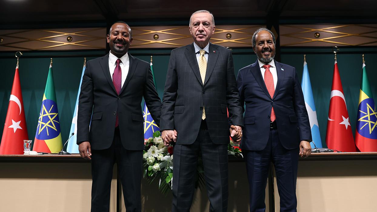 İki ülke arasındaki krizi Türkiye çözdü! Dikkat çeken Ankara Bildirisi mesajı