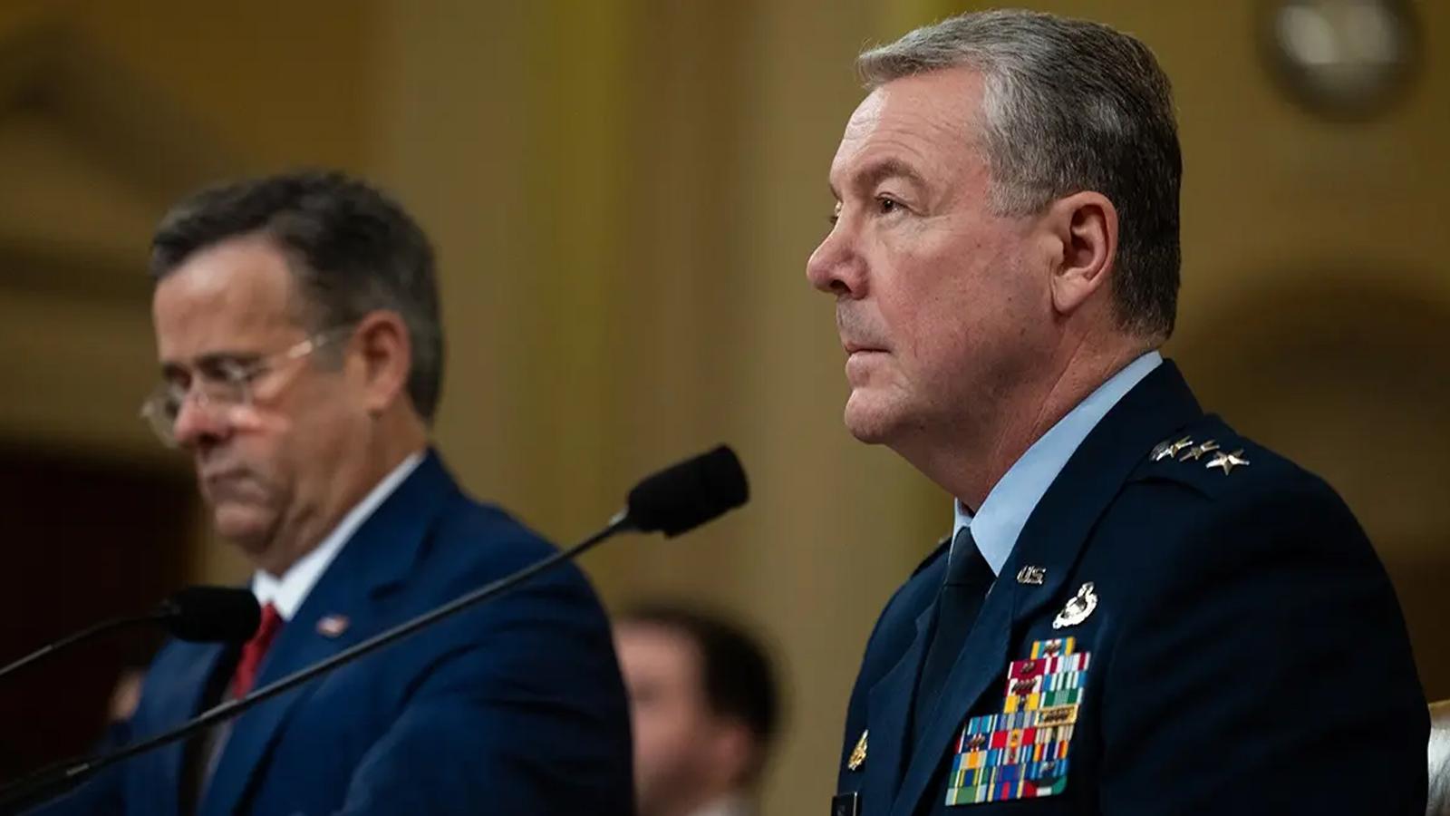 Pentagon'da ''İran'' depremi! Görevden alındılar