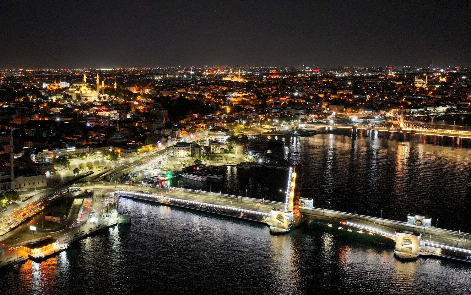 Yeni Galata Köprüsü çalışma nedeniyle trafiğe kapatıldı