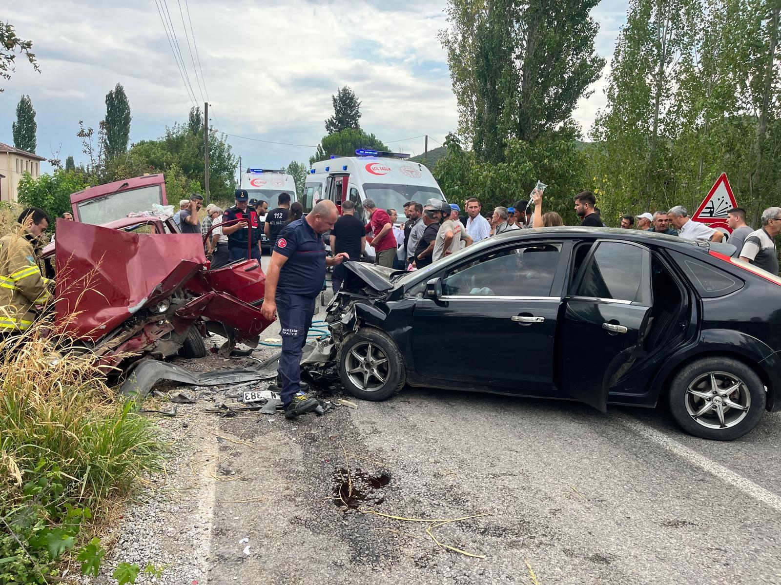 Balıkesir'de feci kaza! 1 ölü, 3 yaralı