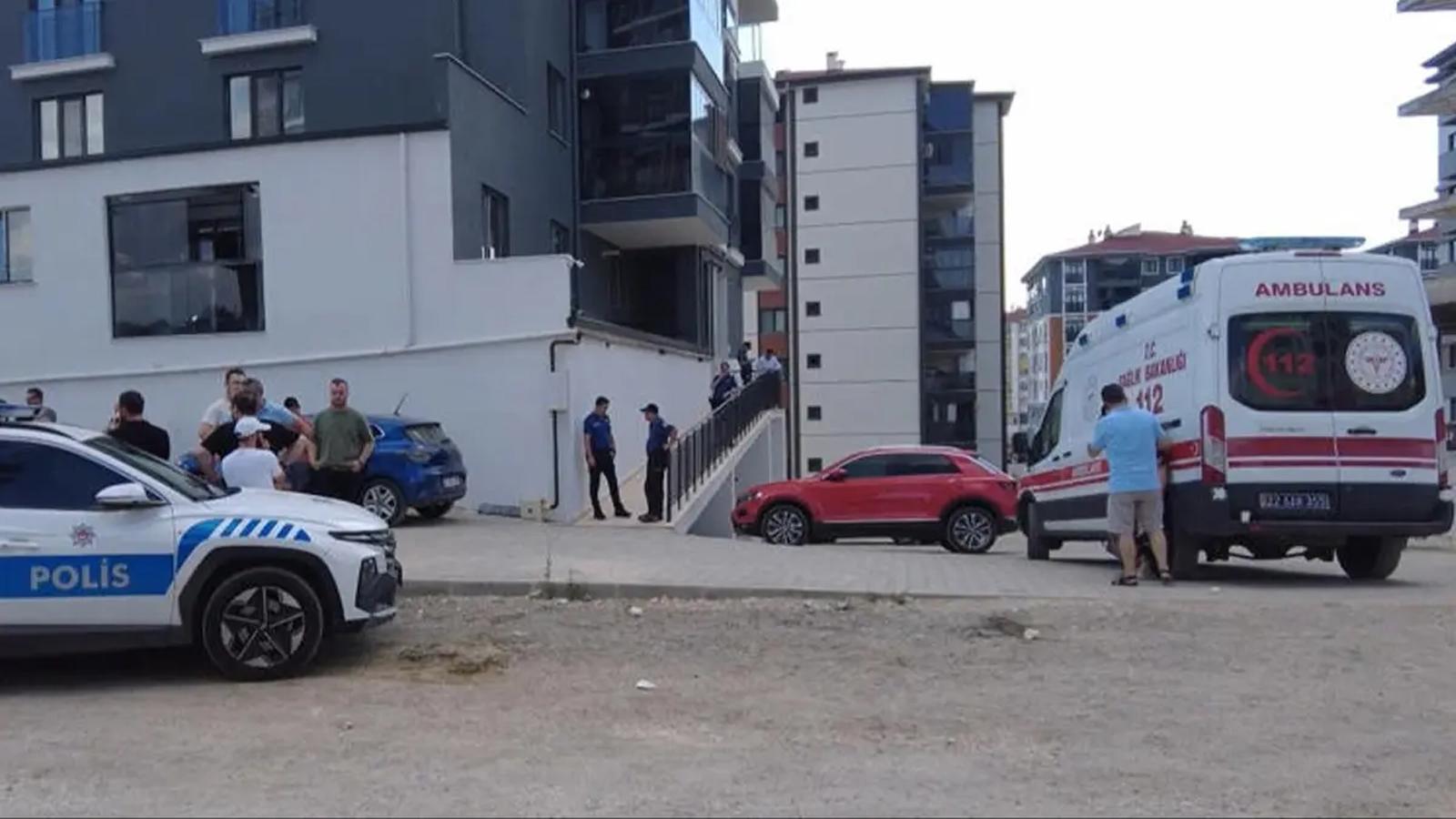 Edirne'de eşini ve çocuğunu öldüren katil, evde "Beni Affedin" notu bıraktı