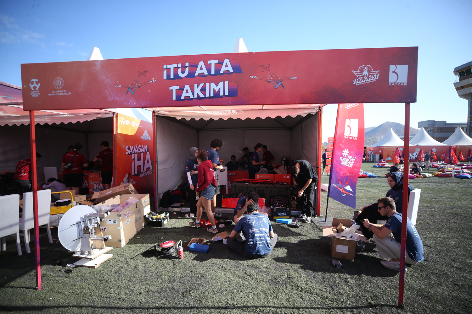TEKNOFEST Savaşan İHA yarışması başladı