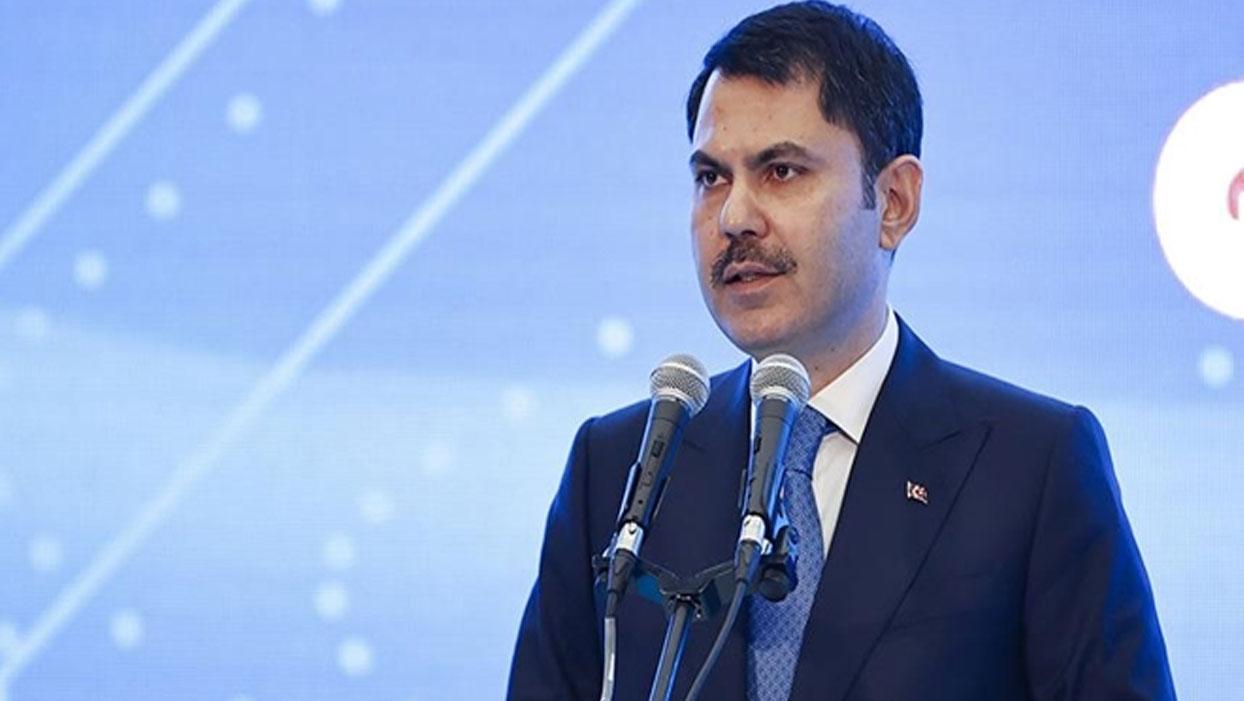Devlet tüm imkanlarıyla vatandaşın yanında... Bakan Kurum: İzmir'de afetin izlerini siliyoruz