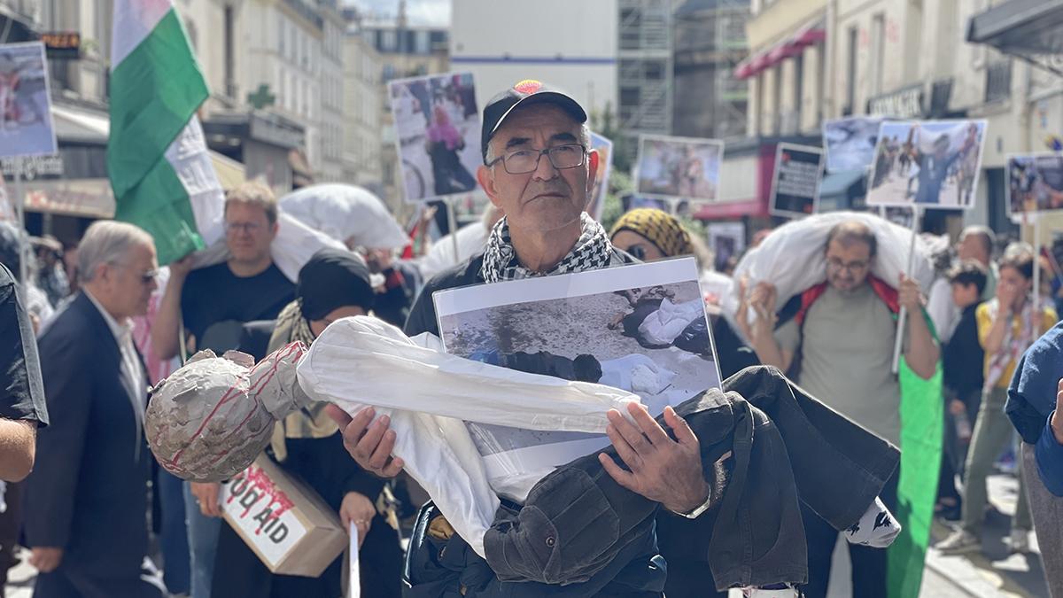 Paris Şehitler Sokağı'ında Filistin dayanışması: İsrail katil, Macron suç ortağı
