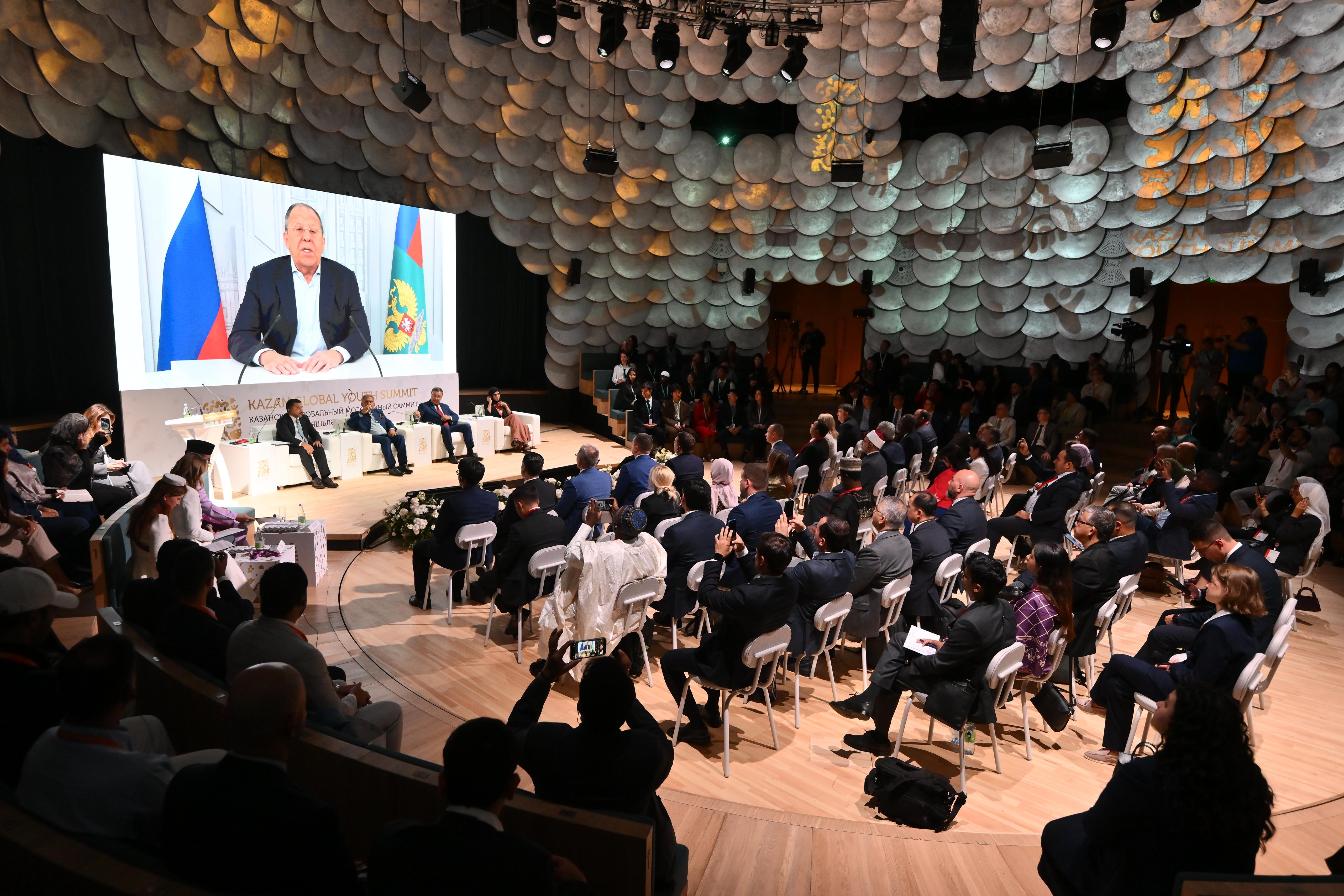 Tataristan Cumhurbaşkanı Minnihanov: Rusya ile İslam dünyası arasında gençlerin işbirliğini geliştiriyoruz