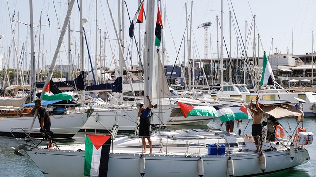 Onlarca tekne İsrail'in ablukasını kırmak ve Filistin ile dayanışma için Akdeniz'de yelken açtı
