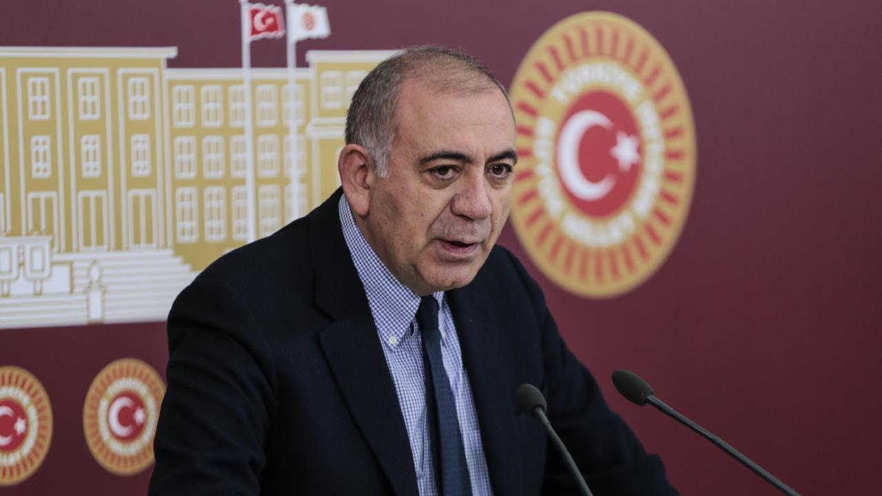 CHP'den Gürsel Tekin kararı: Savunmasını istediler