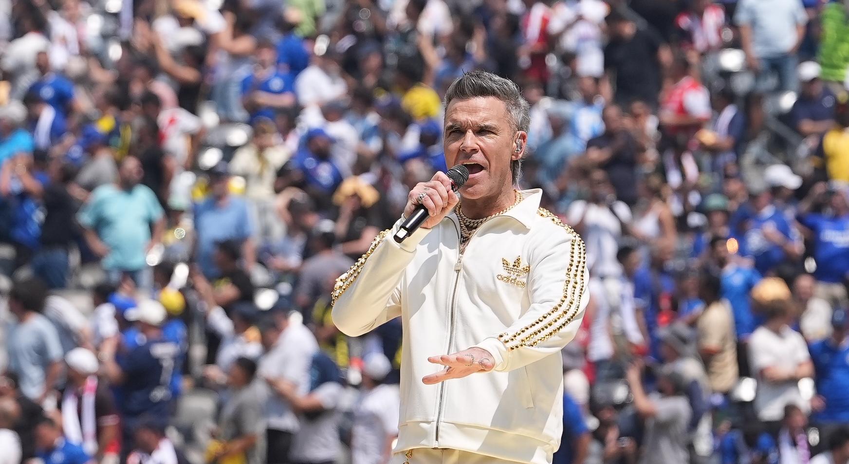 Robbie Williams konseri için geri sayım başladı! İşte yeni mekan...