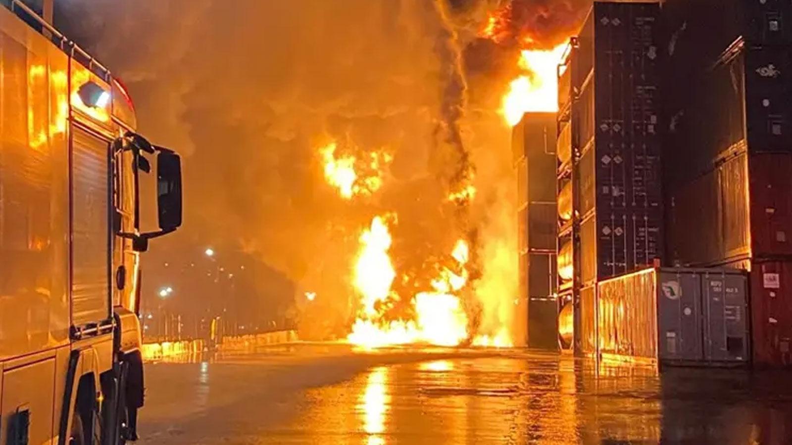 Aliağa'daki Nemport Limanı'nda yangın
