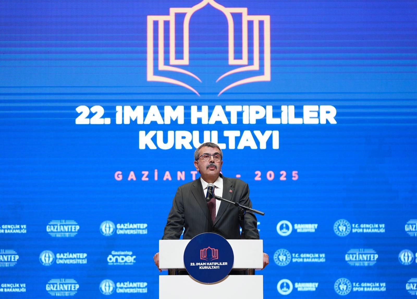 Bakan Tekin: İmam Hatip okullarını uluslararası bir marka haline dönüştüreceğiz