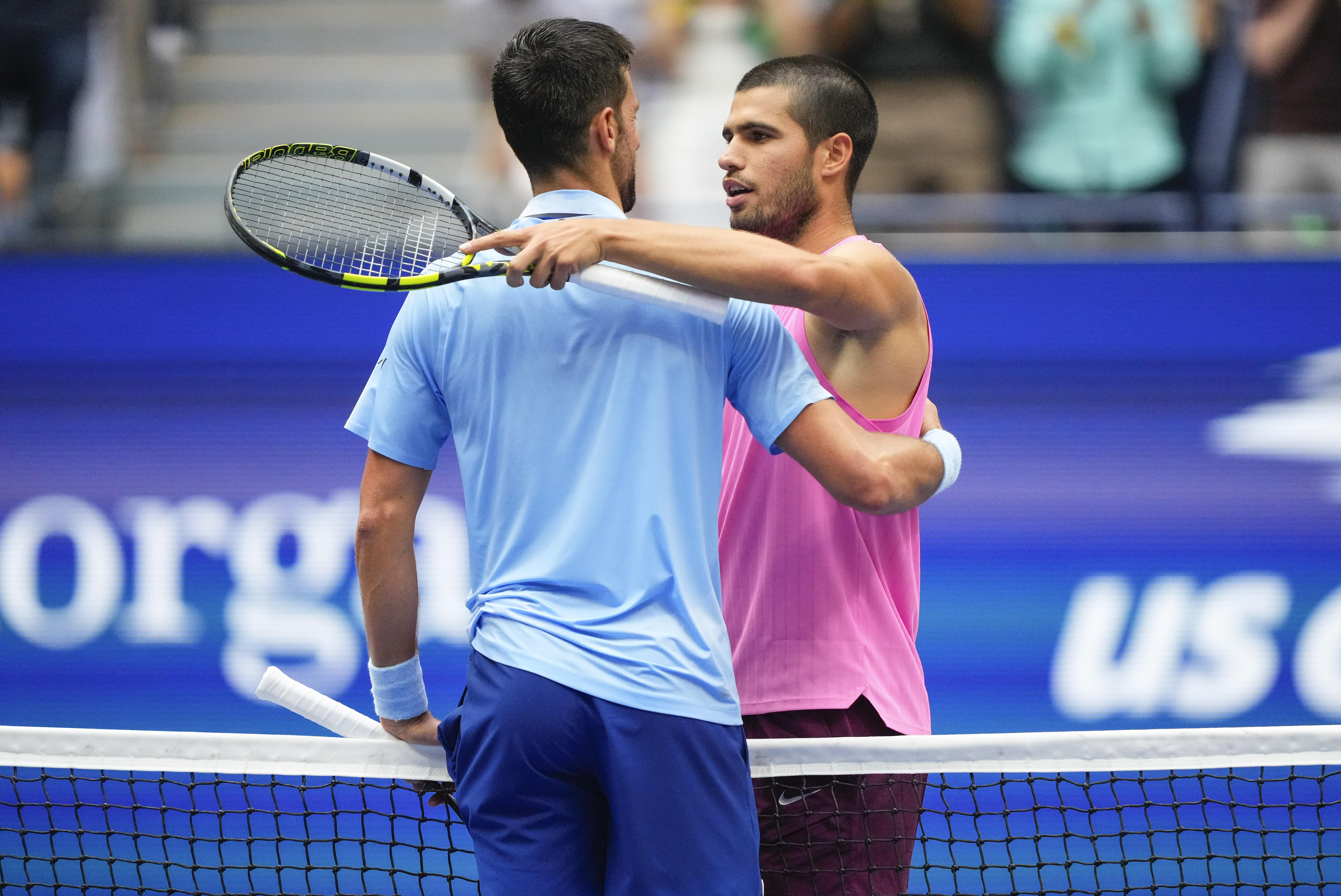 Carlos Alcaraz, Novak Djokovic'i yenerek finalde