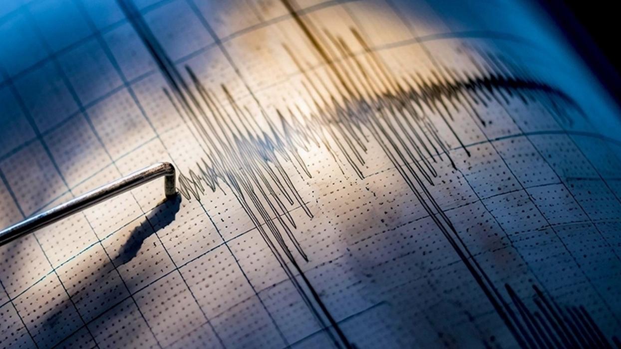 Balıkesir'de 6 dakika arayla 2 deprem! Çevre illerden de hissedildi