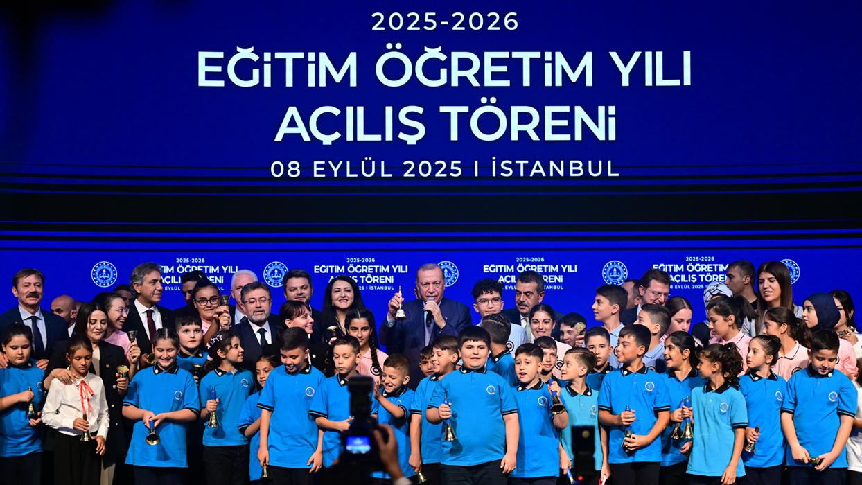 Cumhurbaşkanı Erdoğan: Eğitim faaliyetlerinin ana teması aile ve yeşil vatan olarak belirlendi