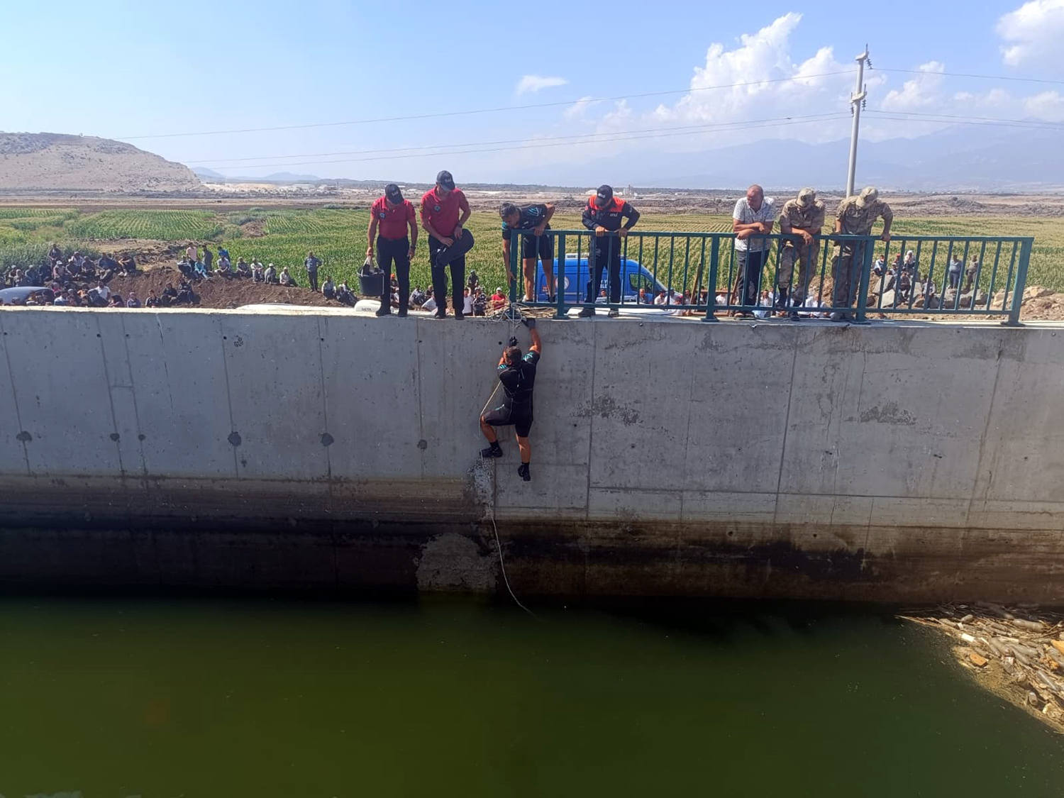 Gaziantep'in İslahiye ilçesinde sulama kanalına düşen 8 yaşındaki çocuk boğuldu