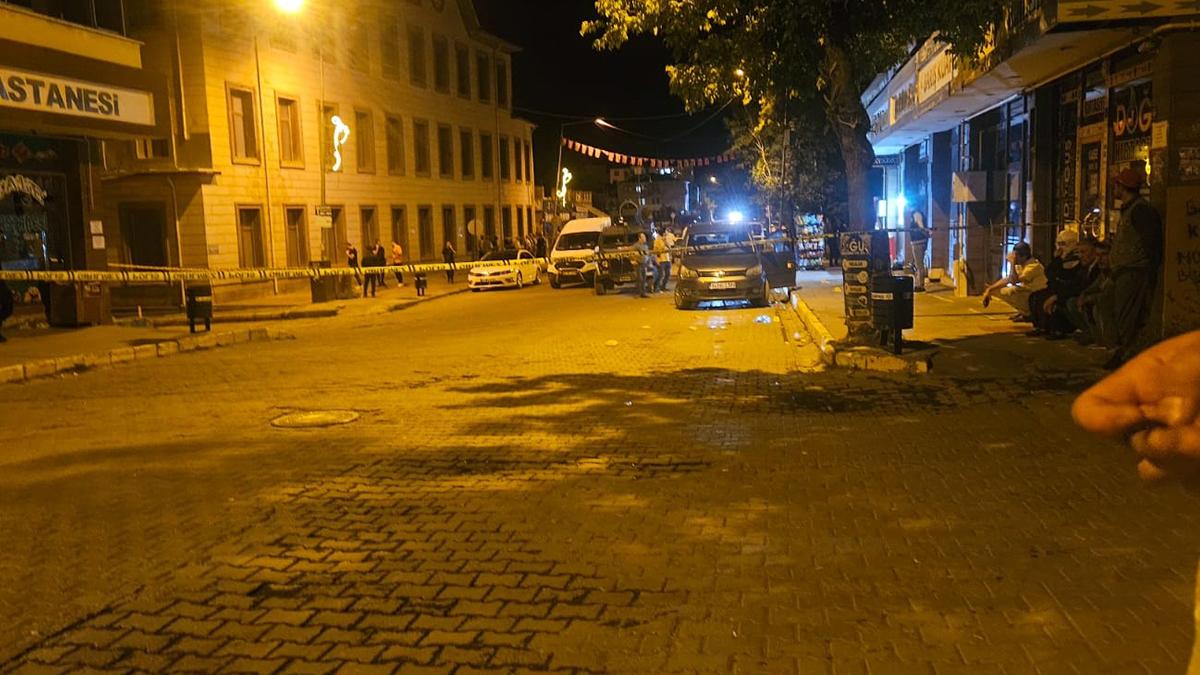 Ortalık kan gölüne döndü: Silahlı çatışmadan 3 cenaze çıktı