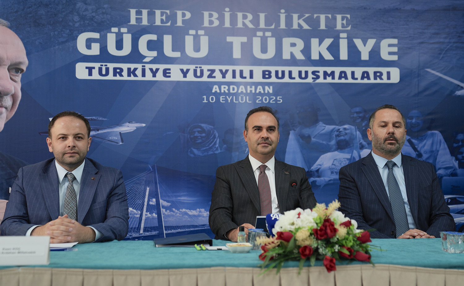 Bakan Kacır: Terörü milletimizin gündeminden çıkaracağız