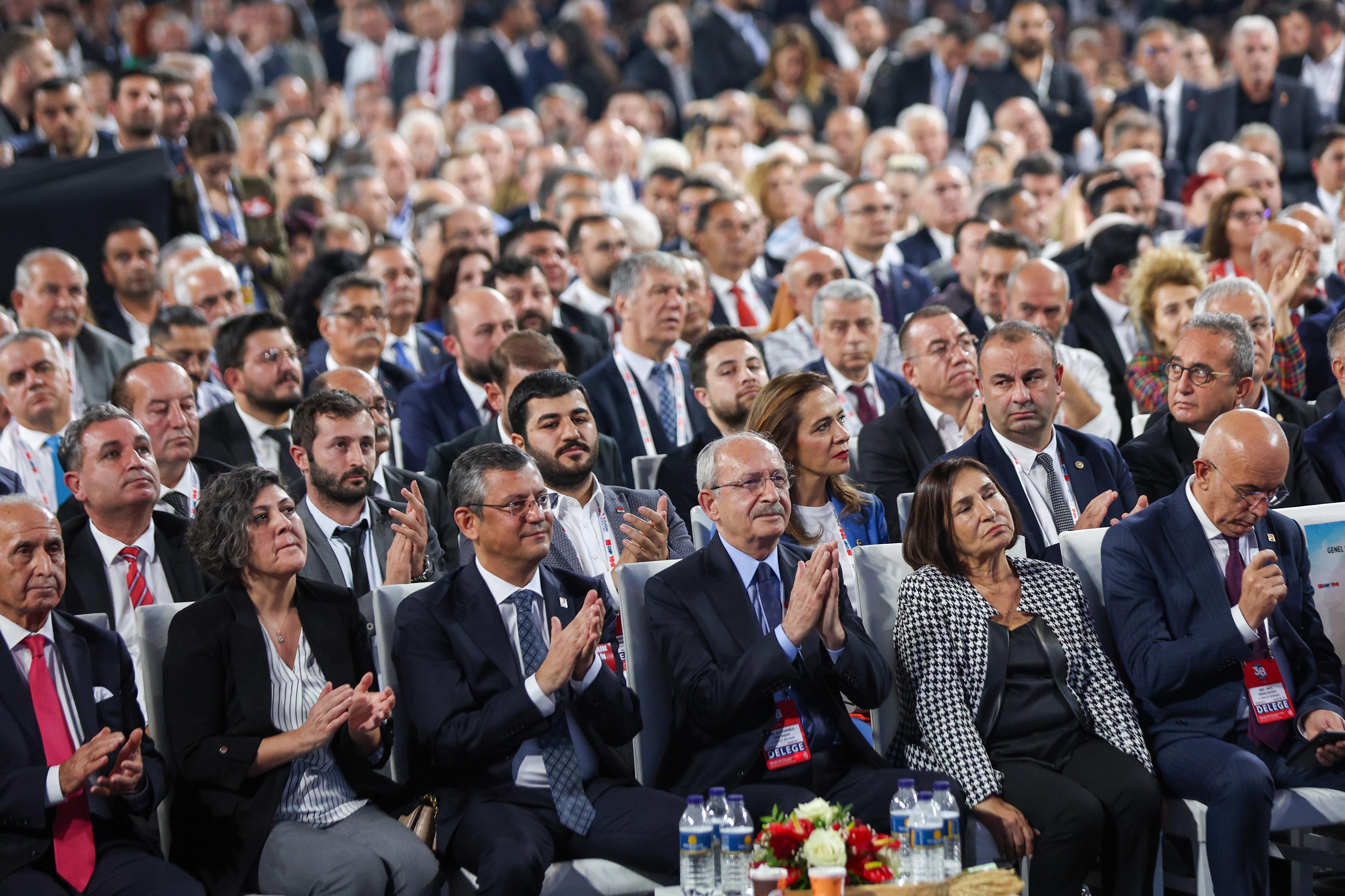 CHP'deki kavga büyüyor! İkinci Genel Merkez oluştu