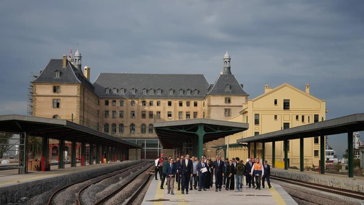 İstanbul'un simgelerinden tarihi Haydarpaşa Garı kültür ve sanatın yeni durağı olacak