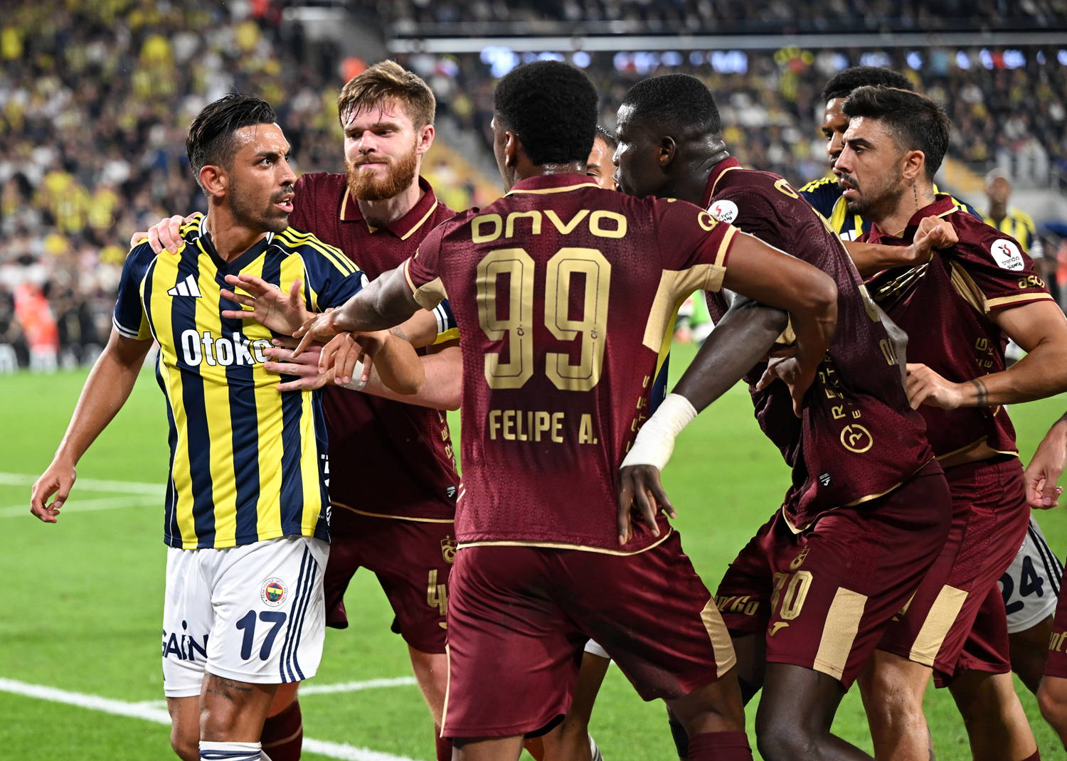 Trabzonspor, Süper Lig'de muhteşem savunma performansı sergiliyor: Sadece 2 gol yedi!