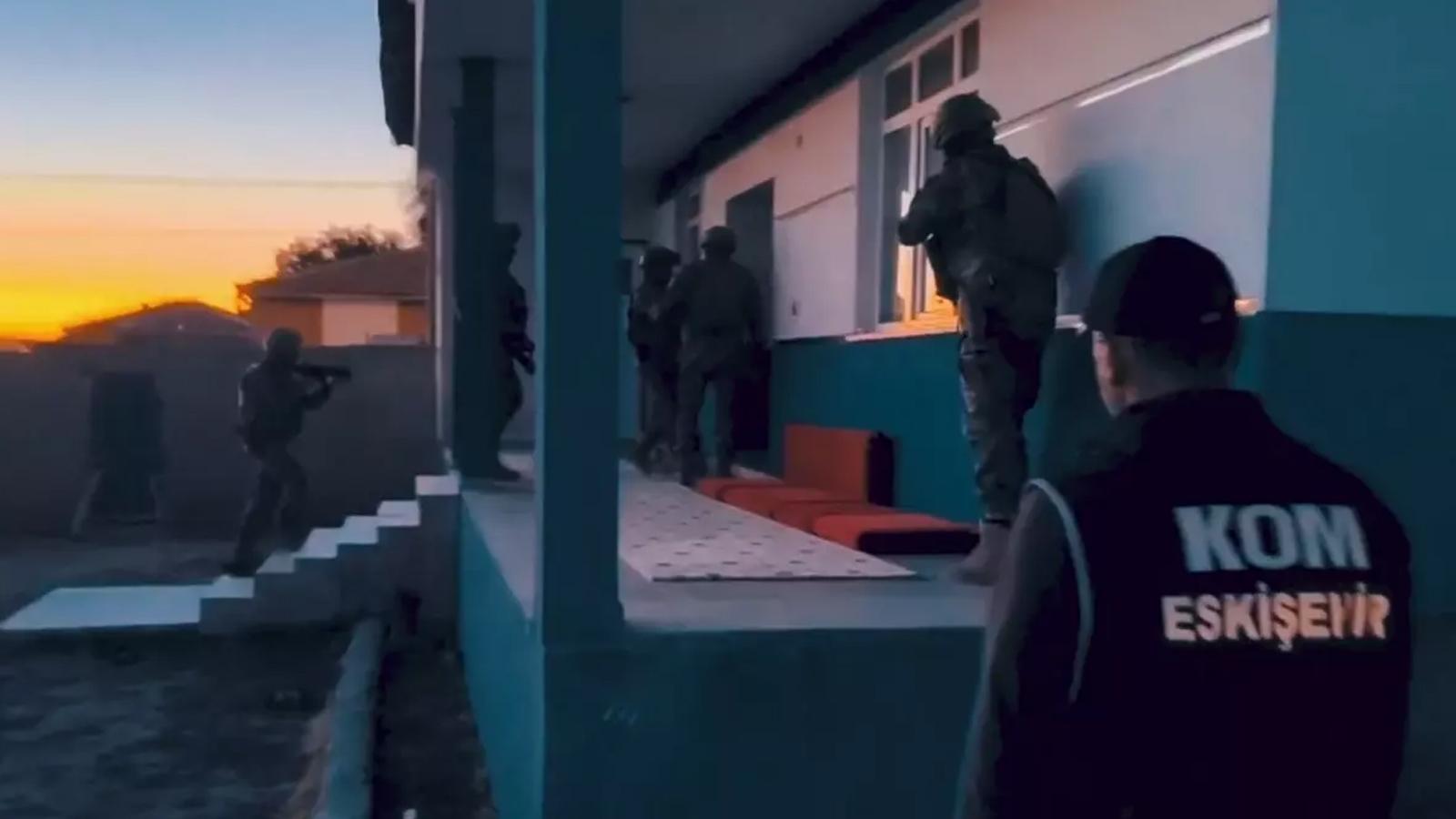 49 ilde şafak operasyonu! Mali suç örgütlerine ağır darbe
