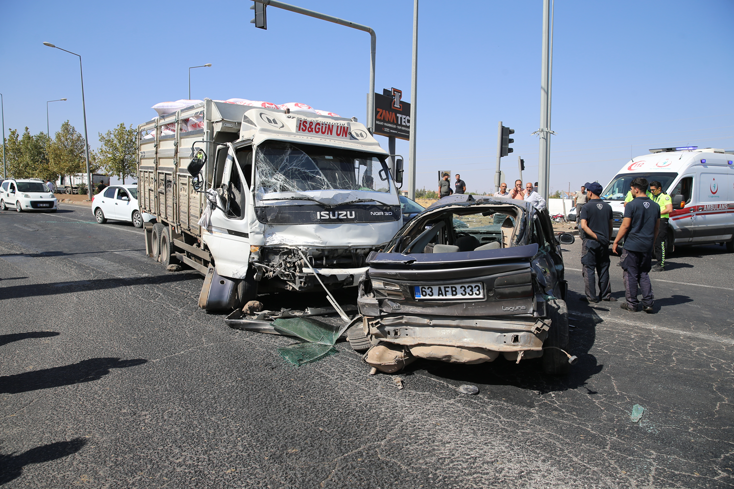 Diyarbakır'da zincirleme trafik kazası!