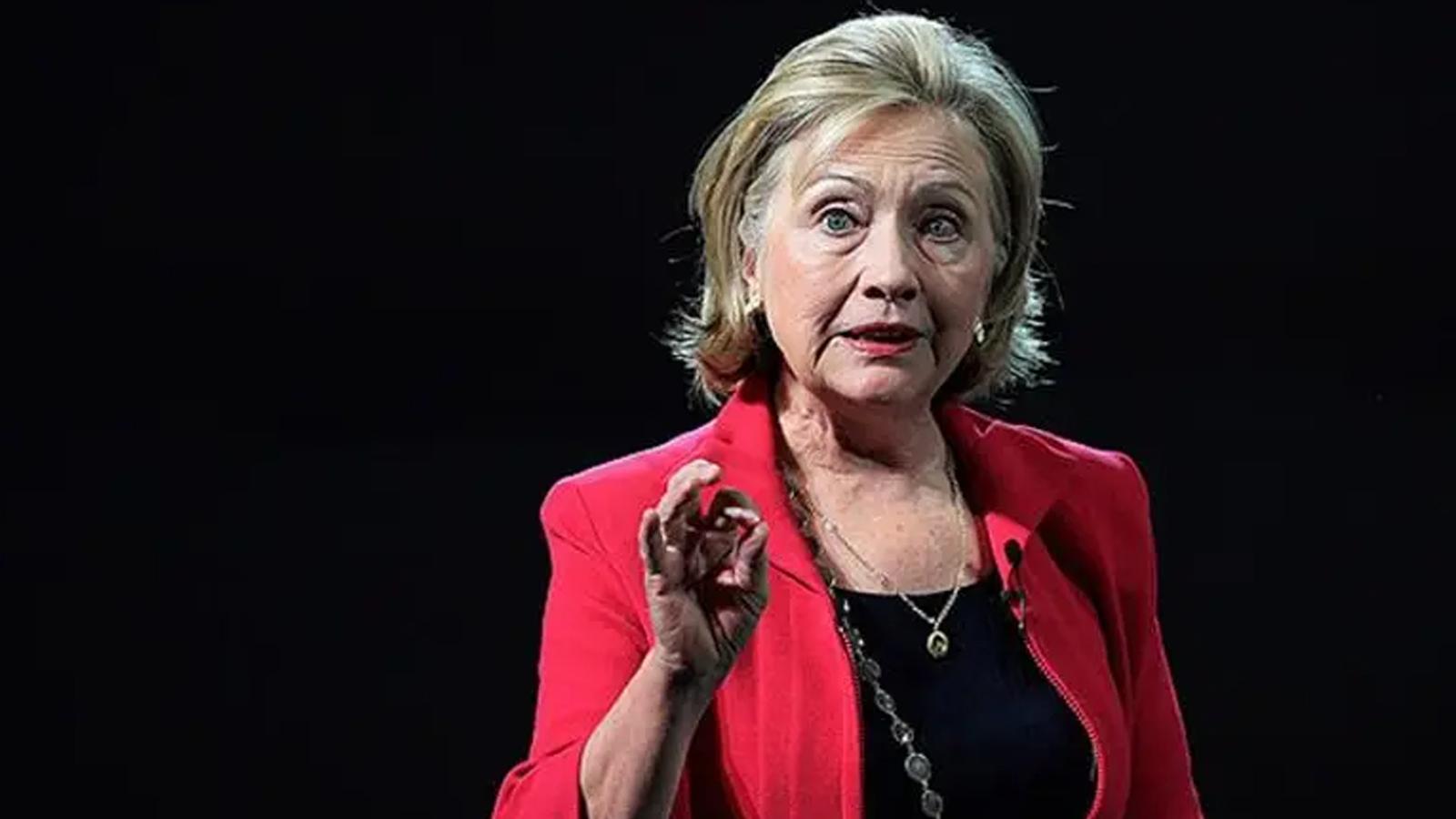 Clinton: Trump yönetimi Maduro'ya askeri harekat için zemin hazırlıyor