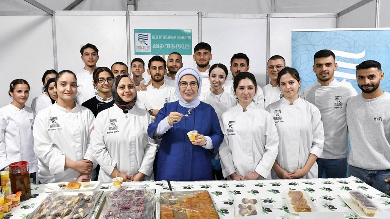 Emine Erdoğan: Kadın emeğinin sıcaklığı ve doğanın bereketiyle buluştum