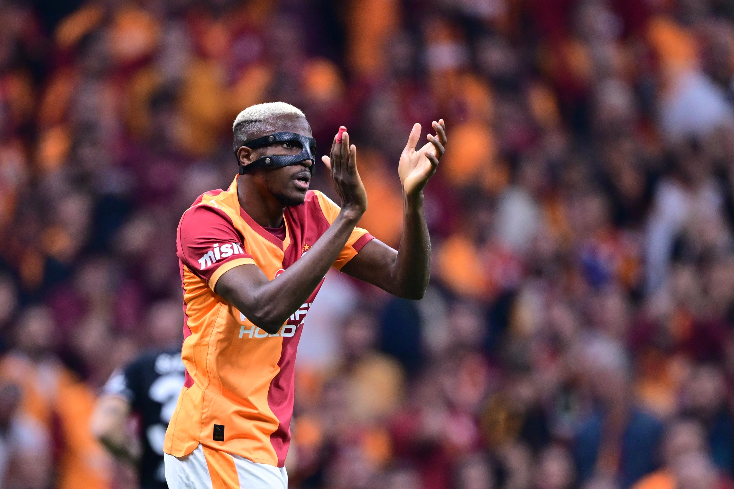 Galatasaray'da Osimhen alarmı! Bandajlı görüntüsü endişeye neden oldu