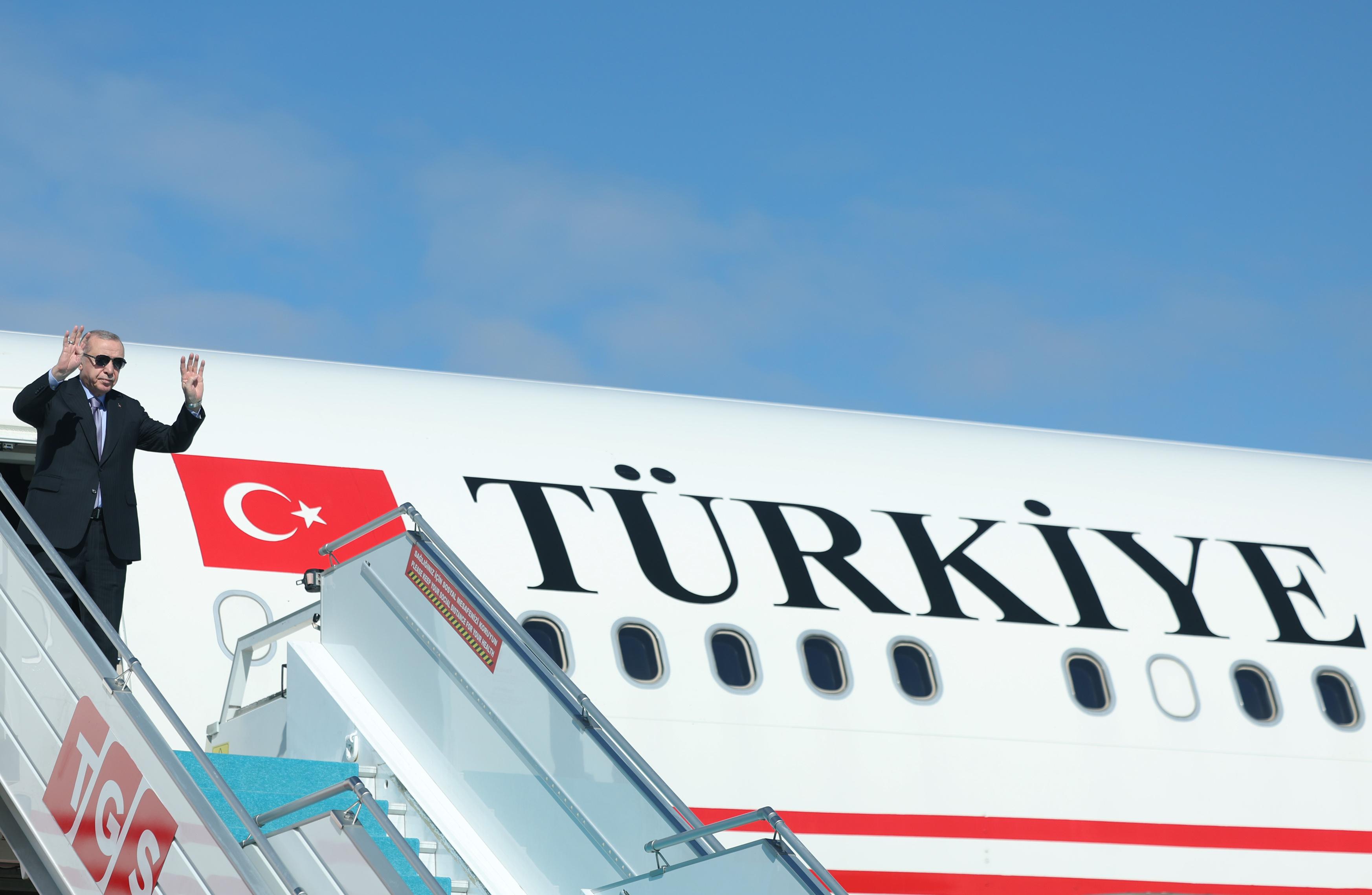 Cumhurbaşkanı Erdoğan, Mısır'dan ayrıldı