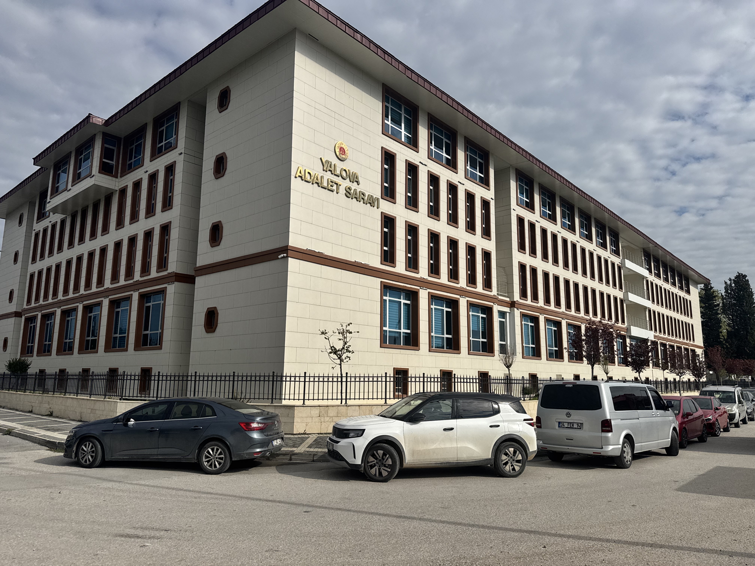 Yalova'da yolsuzluk ve rüşvet operasyonu: 8 şüpheli gözaltında