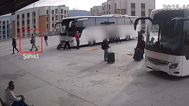 Midesindeki kapsüllerle yakalandı... Zehir tacirini tomografi ele verdi