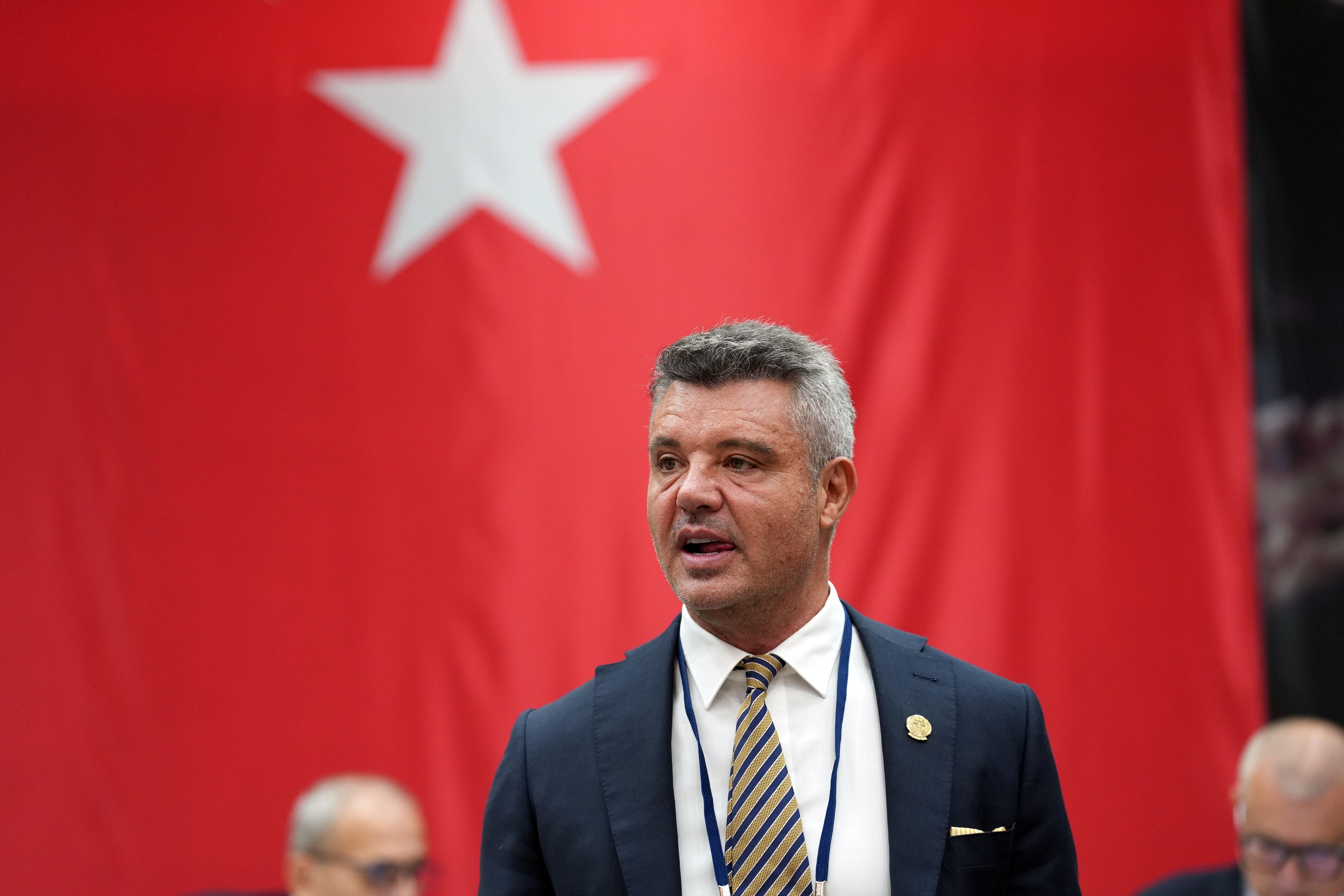 Sadettin Saran'dan Aziz Yıldırım'a çağrı! ''Lütfen kulübe gelin''