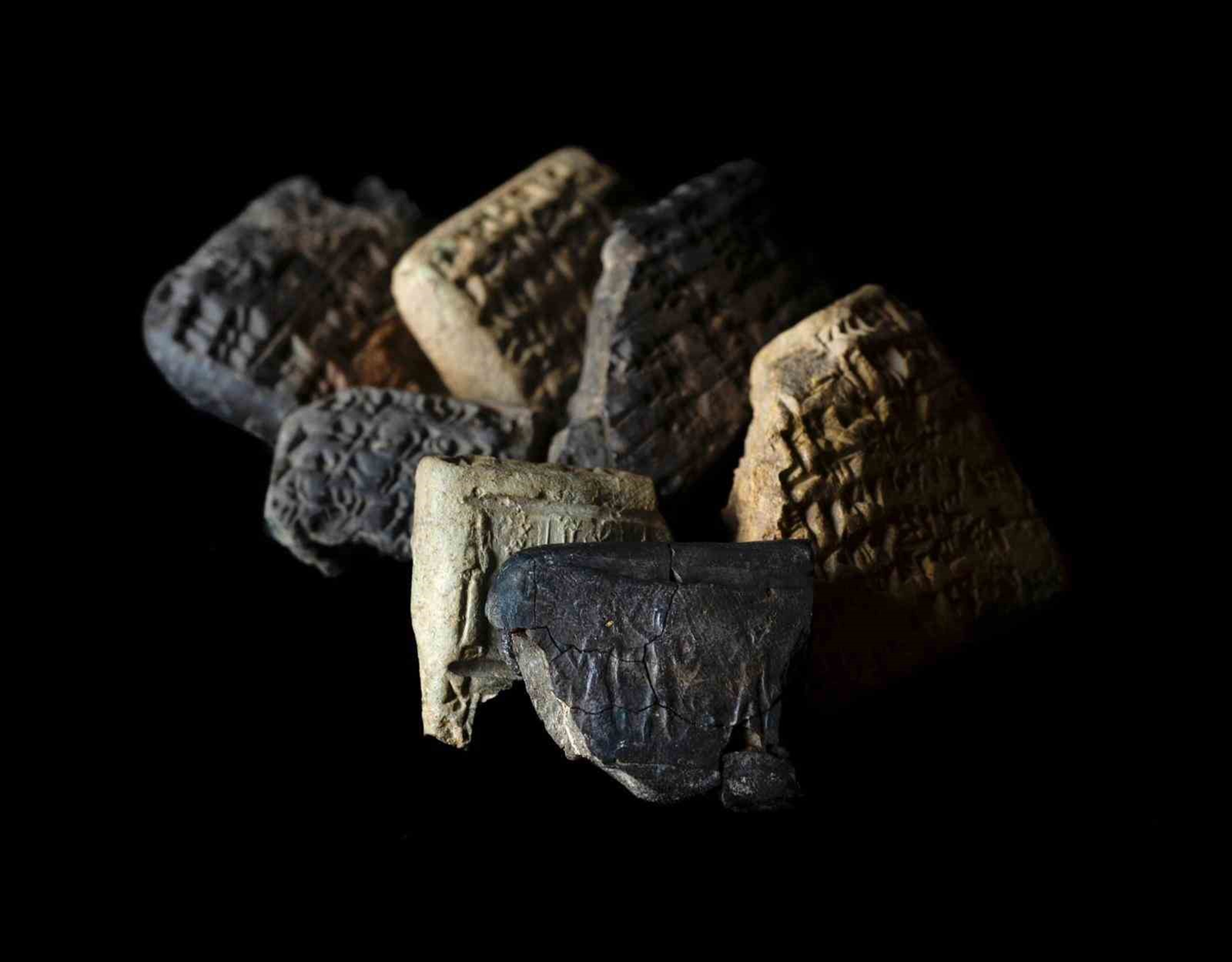 Aççana Höyük'te M.Ö. 1500'lere ait çivi yazılı tabletler bulundu