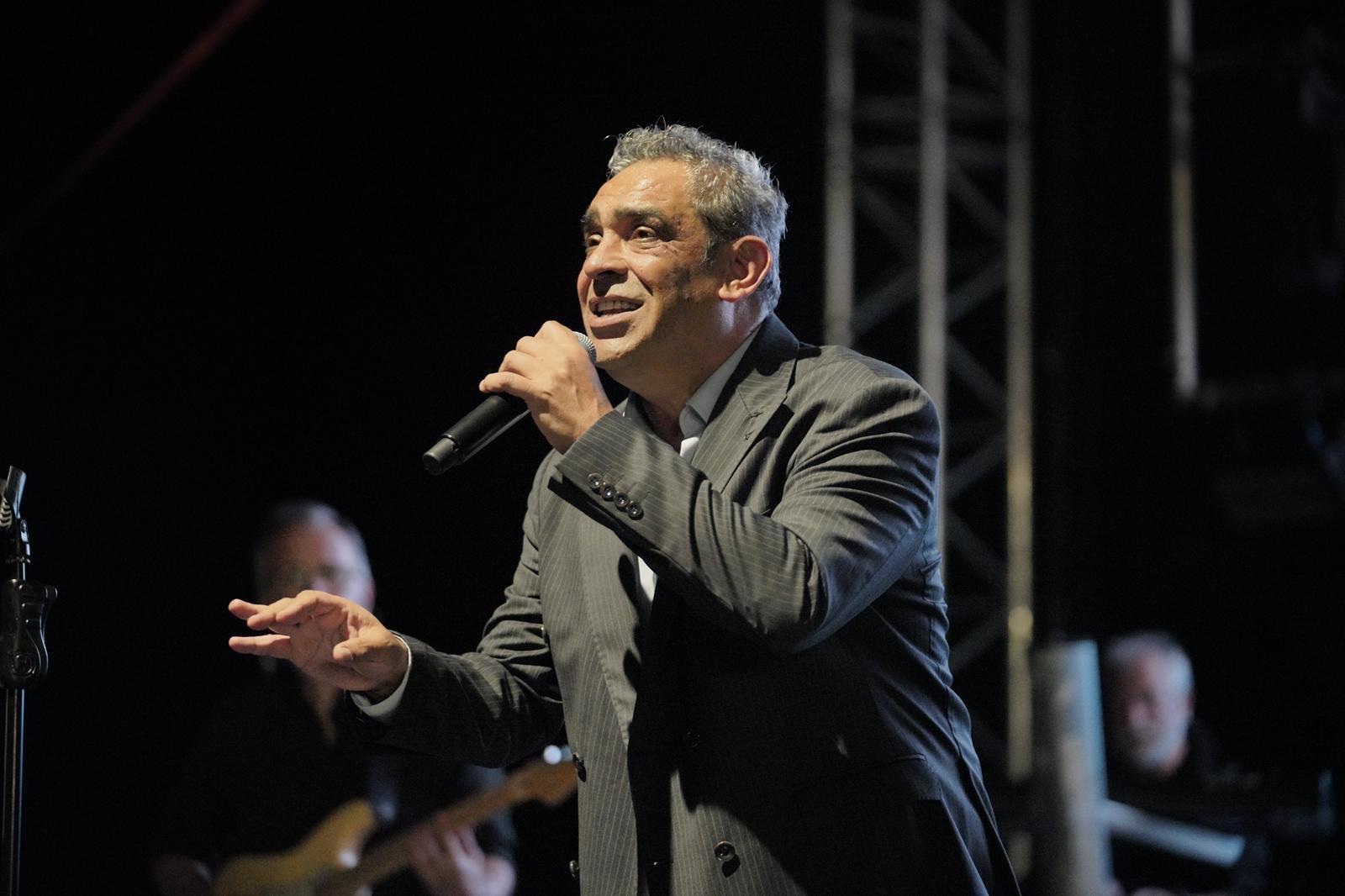 Şarkıcı Ege'den Ayvalık'ta unutulmaz konser!