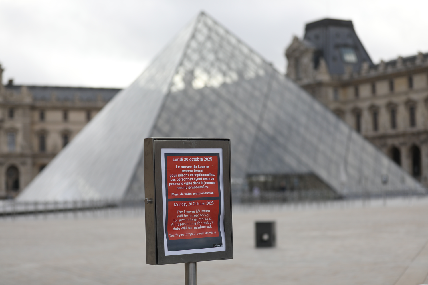 7 dakikada 88 milyon avroluk soygun: Louvre Müzesi'ne ziyaretçi girişi tekrar başladı